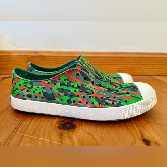 Native Jefferson Child Shoe | Size 6 (Big Kid) - Picture 1 of 6